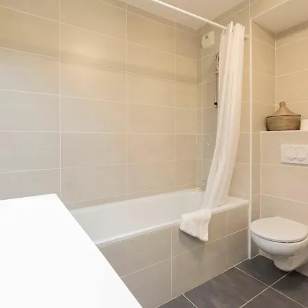 Les Cigales Holiday home *