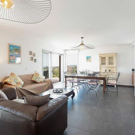 Les Cigales Holiday home